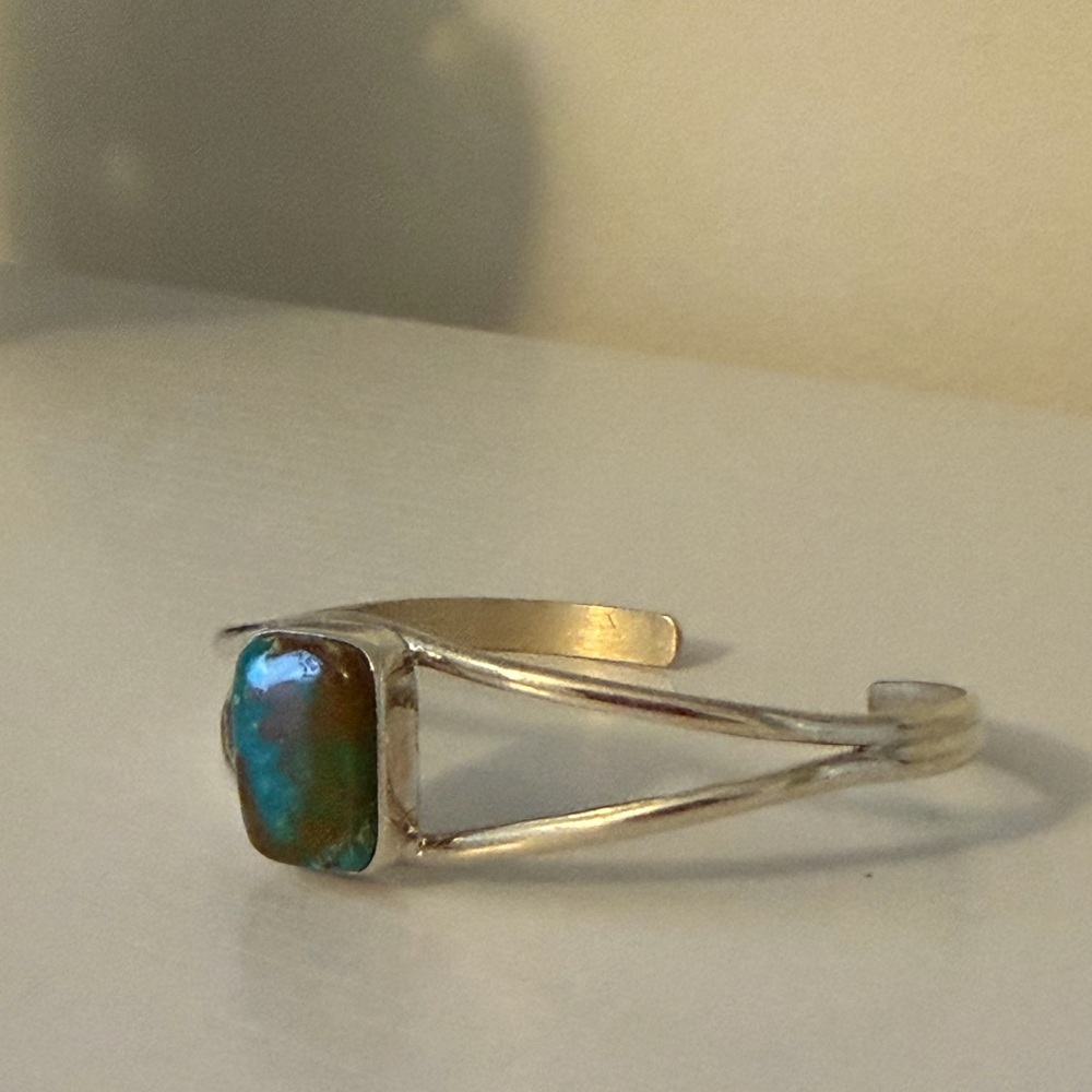 Turquoise & Sterling Silver Cuff - Picture 5 of 11